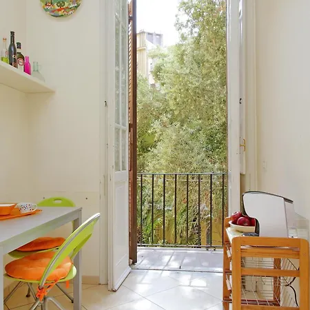At The Vatican Ottaviano 2 Bedrooms 2 Baths דירה רומא