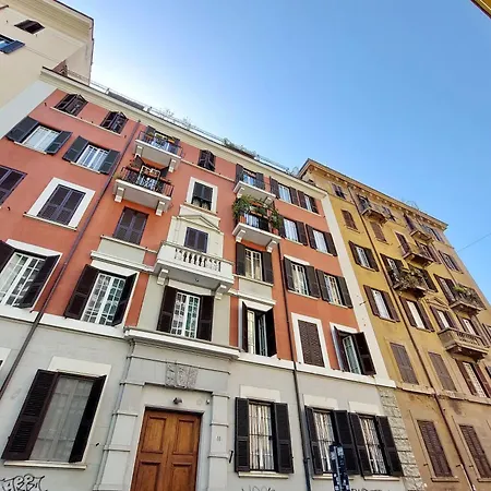 At The Vatican Ottaviano 2 Bedrooms 2 Baths דירה רומא